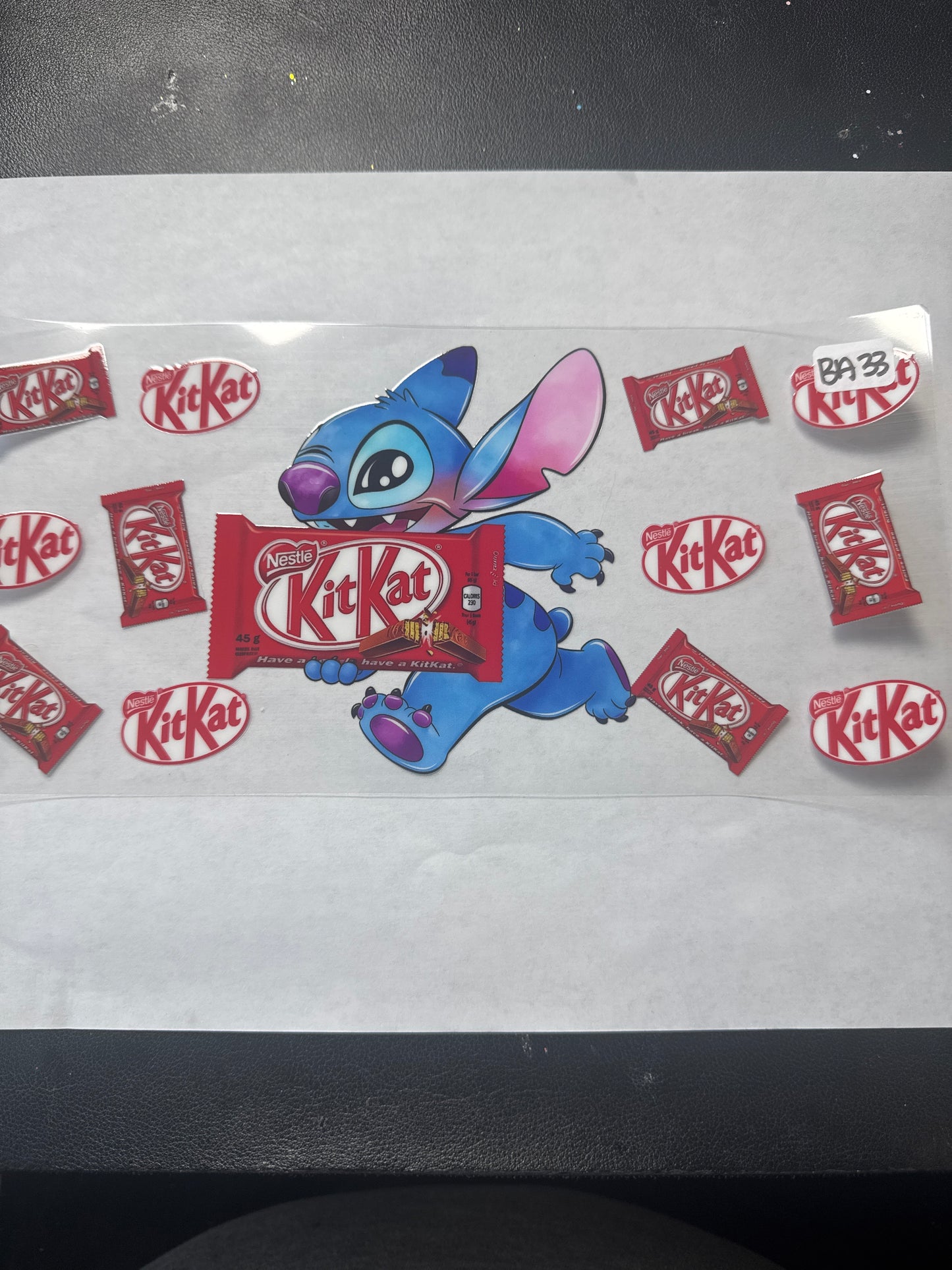 BA 33 Blue Alien with candy bar