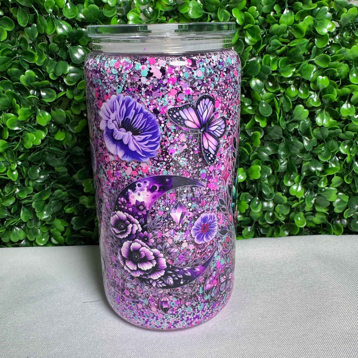 16oz glass wolf Uvdtf glitter snowglobe cup