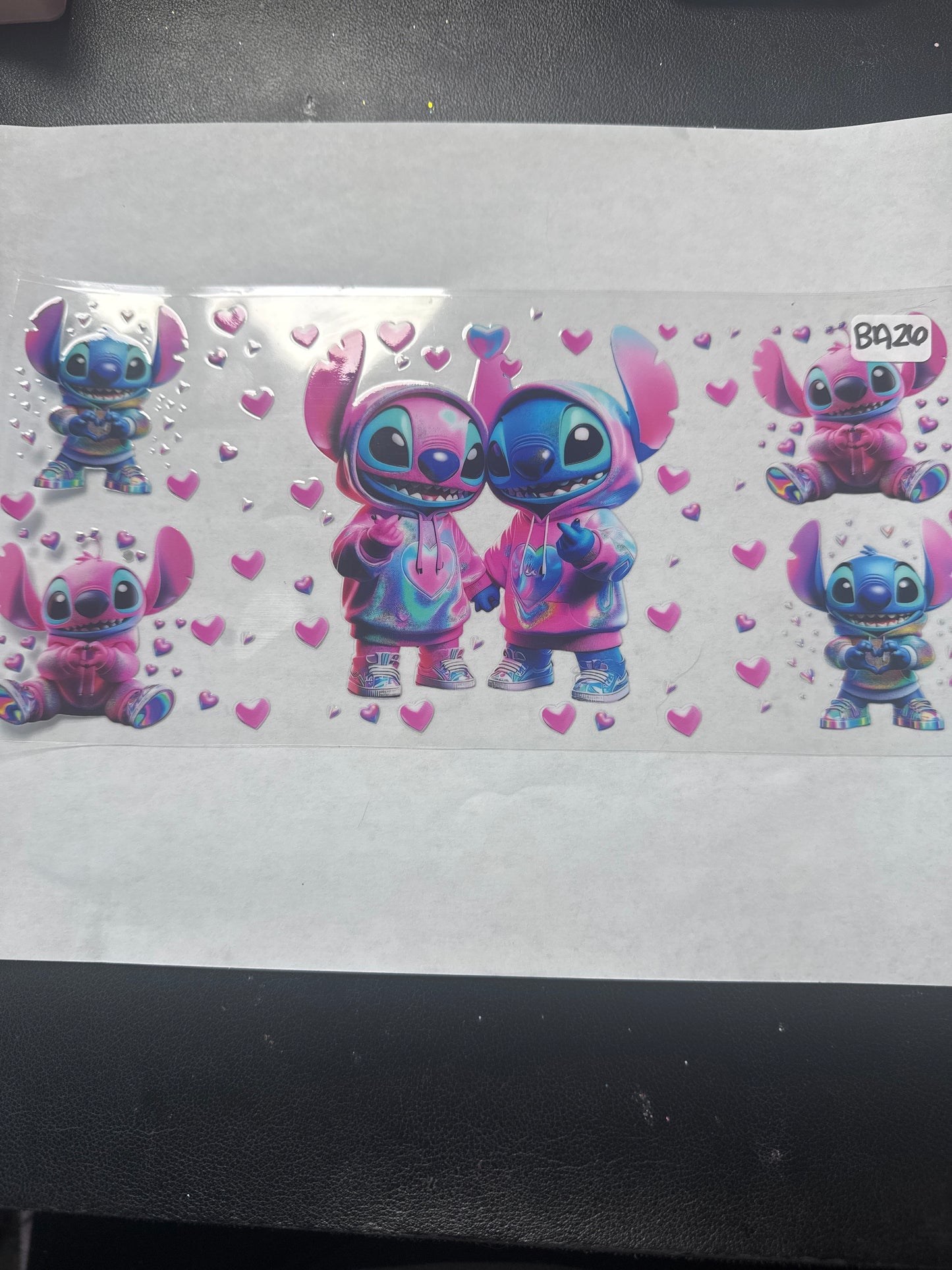 BA26 Pink and Blue aliens holding hands with hearts uvdtf wrap