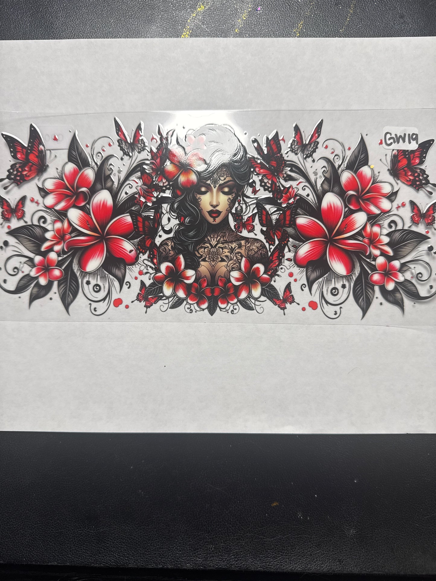 GW19 goddess with red flowers