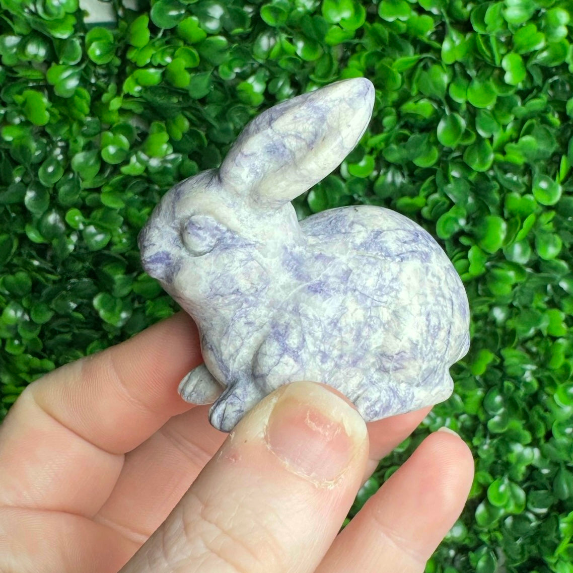 Purple howlite Bunny Carving
