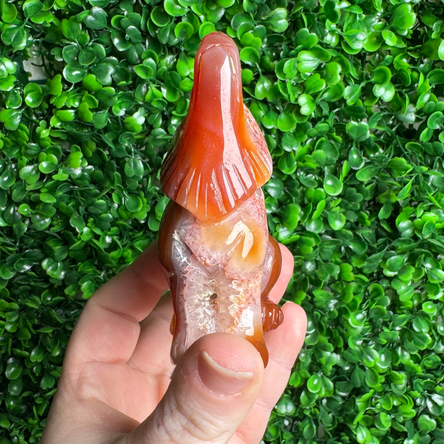 Carnelian wolf carving