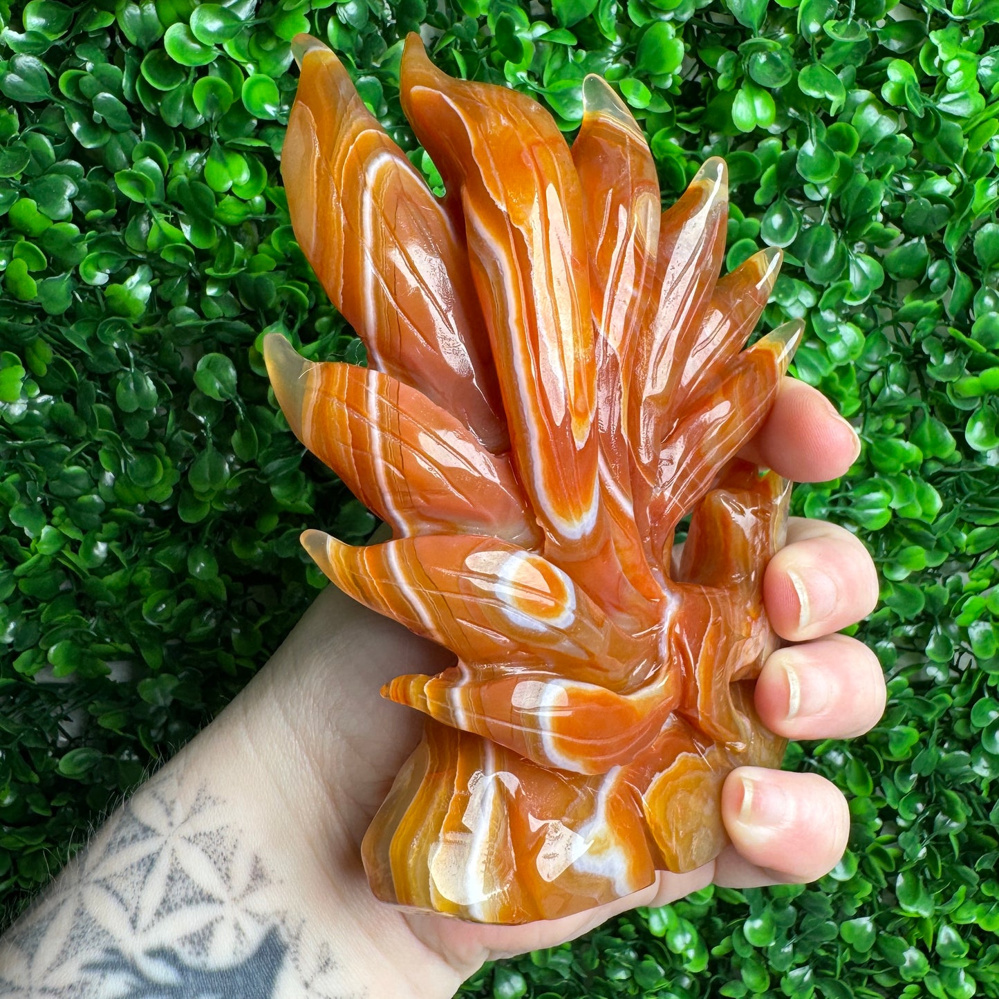 Carnelian nine tails fox carving