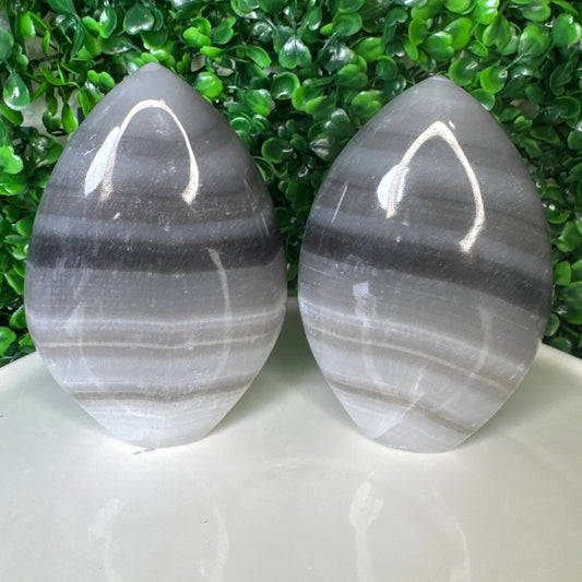 Black banded onyx flames