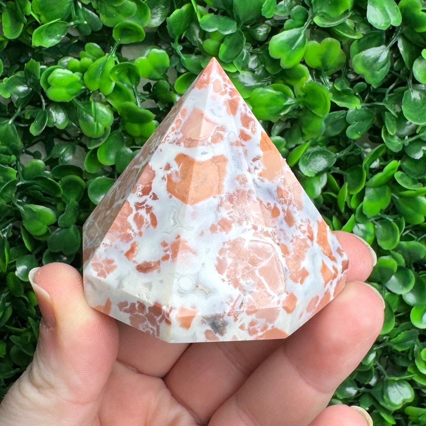 Pink agate diamond carving