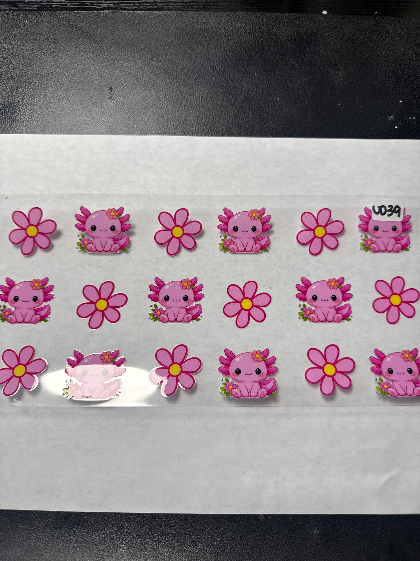 UD39 Pink Axolottle and flowers uvdtf wrap